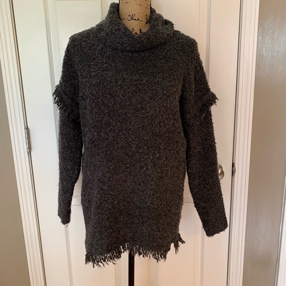 American Eagle Outfitters Tops - American Eagle sweater